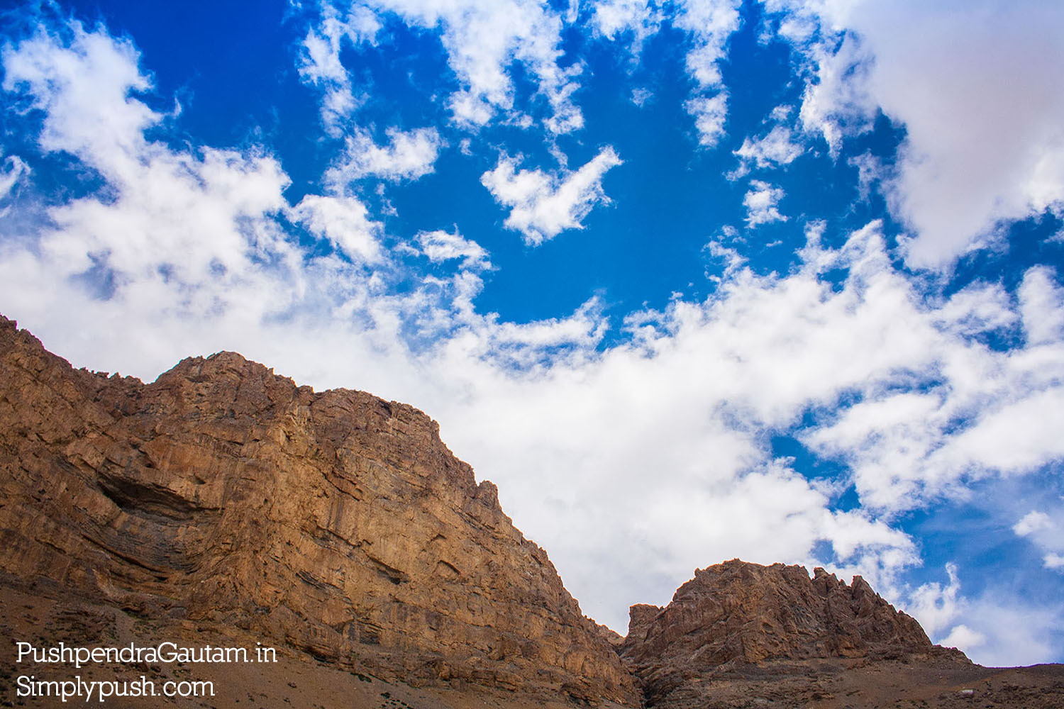 rent-bike-in-leh-ladakh-region